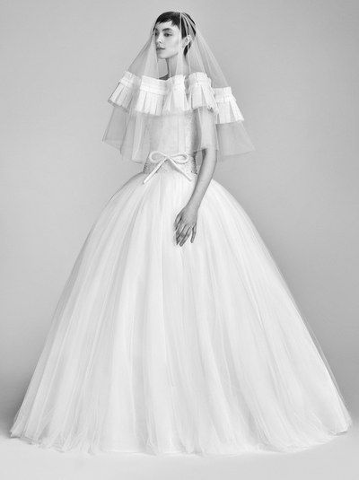Bridal - Statement Veil - Viktor & Rolf - Spring 18 - via Vogue.com