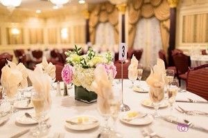 Low-floral-centerpiece-square