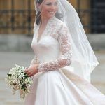 Kate Middleton Arrives at Royal Wedding with White Bouquet - photo by Pascal Le Segretain, Getty Images