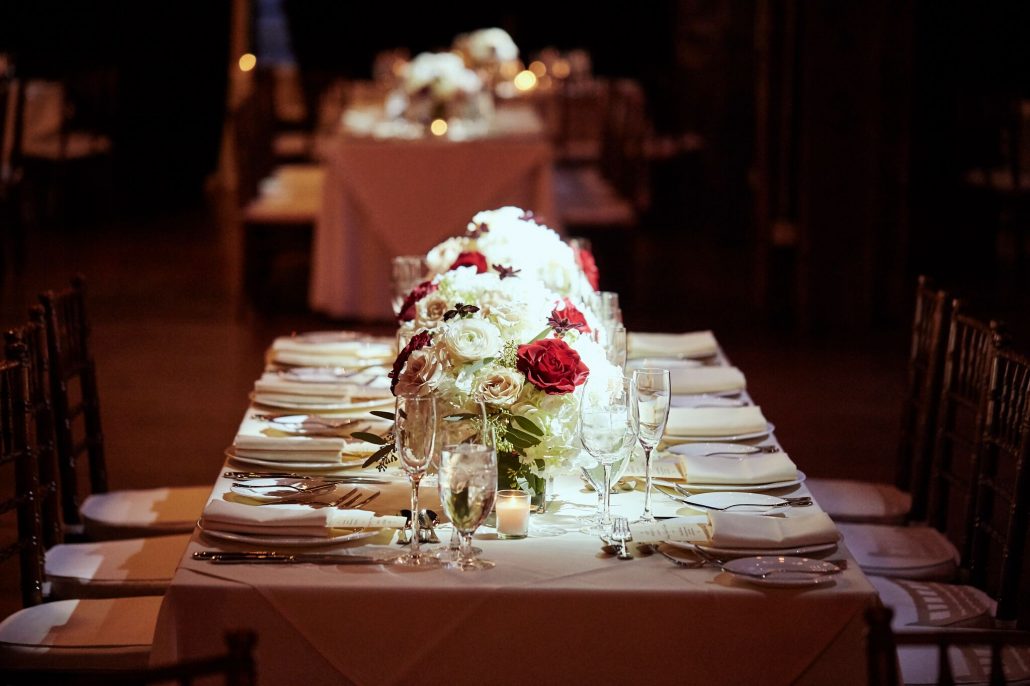 Low Centerpieces / Red and White Roses / Delanie & Andrew / The Liberty Warehouse / Photo by Le Image/ 