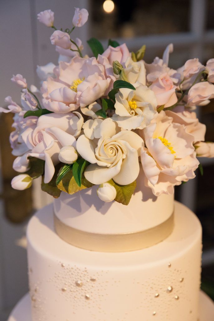 Cake by Ron Ben-Israel / Amanda & Thomas / JWM Essex House / Kelly Guenther Photography