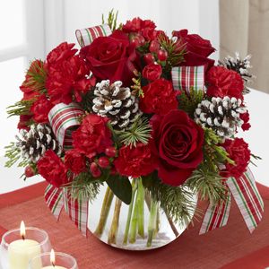 Red Christmas Bouquet Arrangement - The FTD Christmas Peace Bouquet - via Loeffler's Flowers