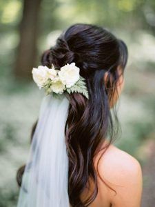 Floral Hairpiece via Mod Wedding