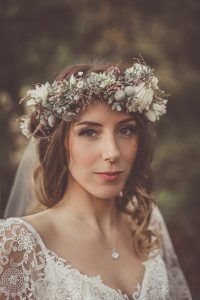 Flower Crown via Yolan Cris