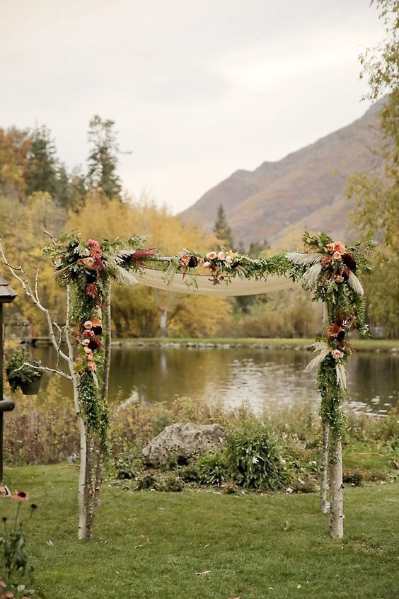 Rustic Fall Wedding Arch - via himisspuff.com