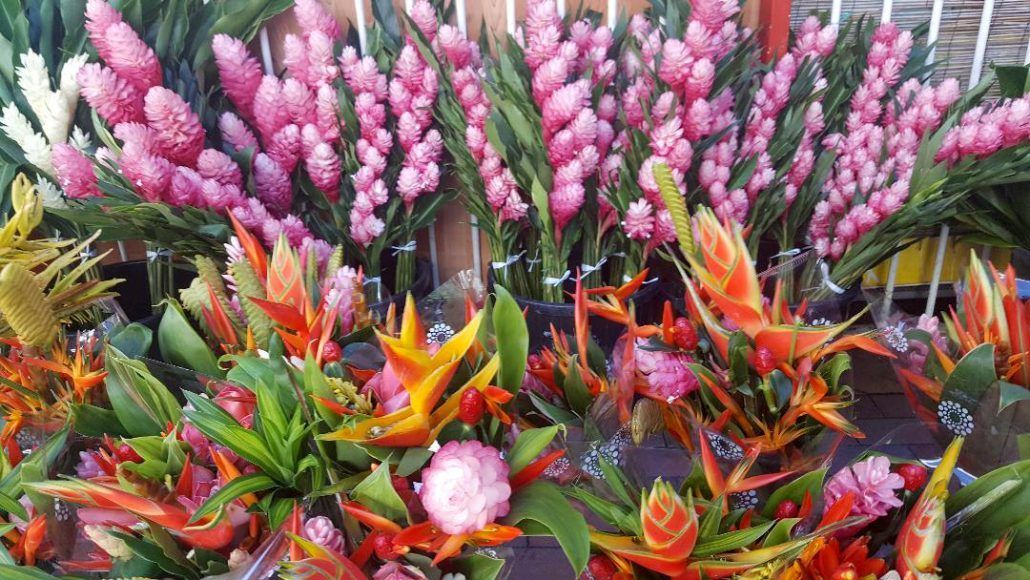 Flowers of Tahiti - via farandaway.us