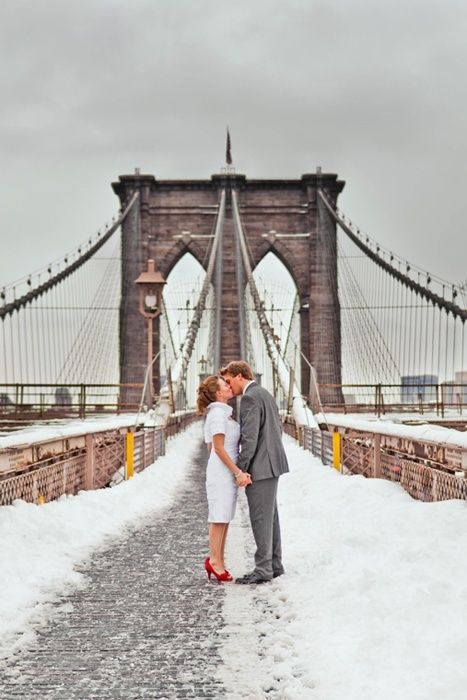Winter Wedding Photos NYC - Brooklyn Bridge - via markowphotography.com