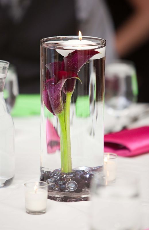 Submerged Calla Lily Floating Candle Centerpiece - via pinterest.com