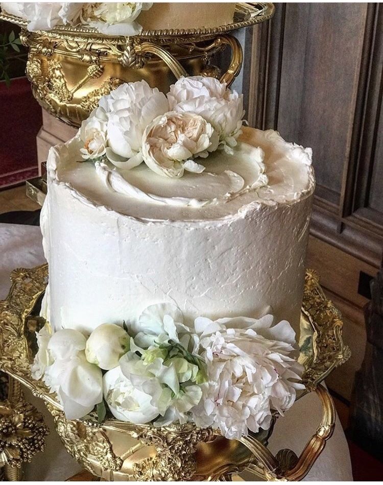 Meghan Markle and Prince Harry Royal Wedding Cake - via violetcakeslondon